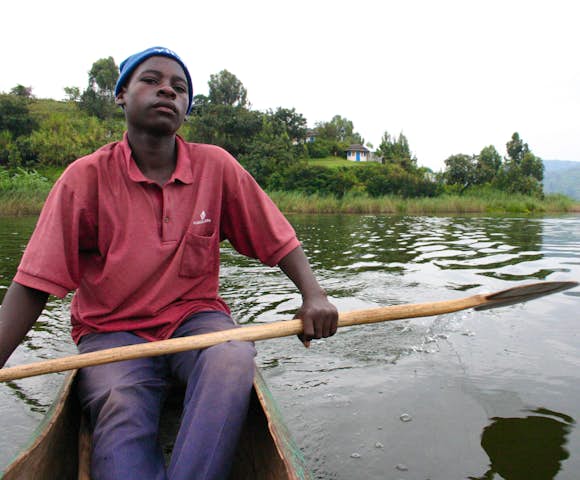Lake Bunyonyi, canoe trip.